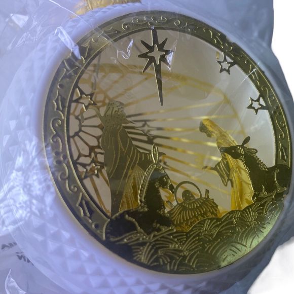 VTG NEW Sterling, Inc Christmas Brass Nativity Ball Ornament Reflective Light - Picture 9 of 16